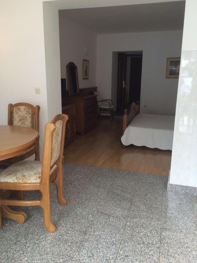 Sun Residence Brela Bagian luar foto