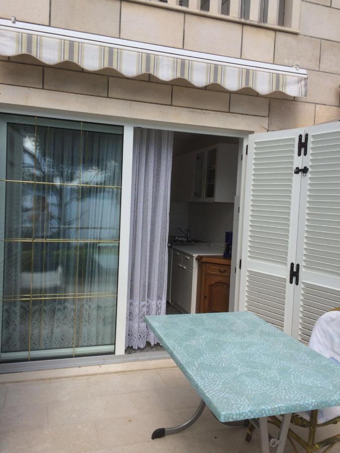 Sun Residence Brela Bagian luar foto